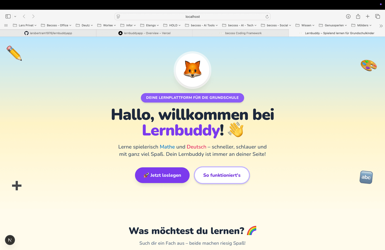 Bunte, kindgerechte Startseite des KI-Lernbuddys mit Fuchs-Maskottchen, Begrüßung und zwei Buttons